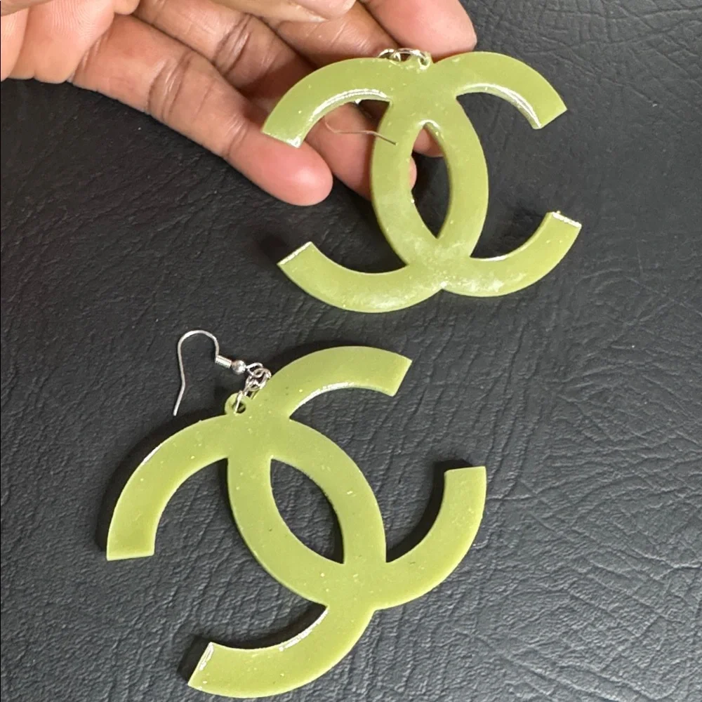 Streetwear Fashion Army Green Dangle Earrings - Picture 8 of 12